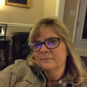 Meet your Posher, Bonita